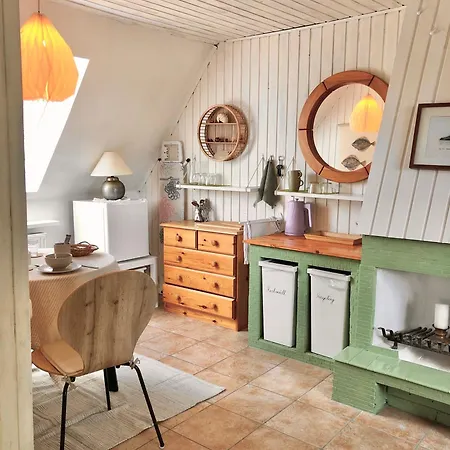 Apartment Gemuetliches Studio Im Dachgeschoss Fuer 2 Personen Nahe Elbe In Wedel Wedel