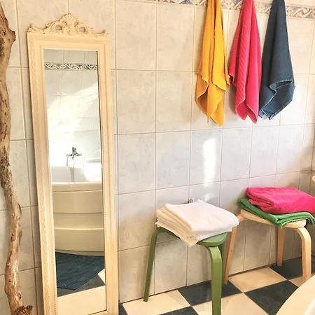 Gemuetliches Studio Im Dachgeschoss Fuer 2 Personen Nahe Elbe In Wedel *