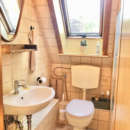 Apartment Gemuetliches Studio Im Dachgeschoss Fuer 2 Personen Nahe Elbe In Wedel
