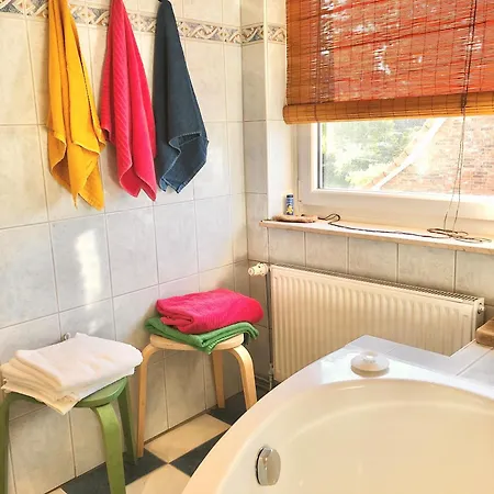 Gemuetliches Studio Im Dachgeschoss Fuer 2 Personen Nahe Elbe In Wedel Apartment *